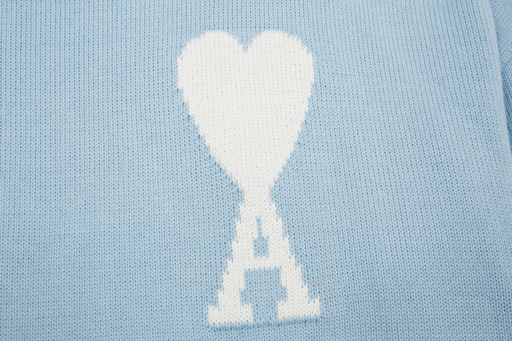 "Heart" - Sweater Babyblue – Ansicht 3